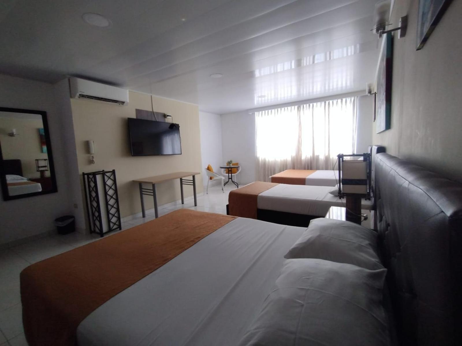 Hotel Parque Del Perro Cali Extérieur photo